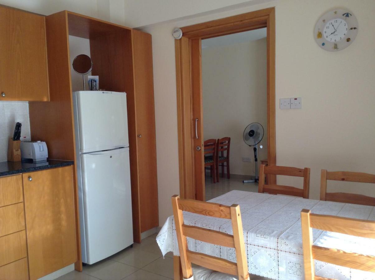 St. Lazaros Seaside Apartment Lárnaka Kültér fotó